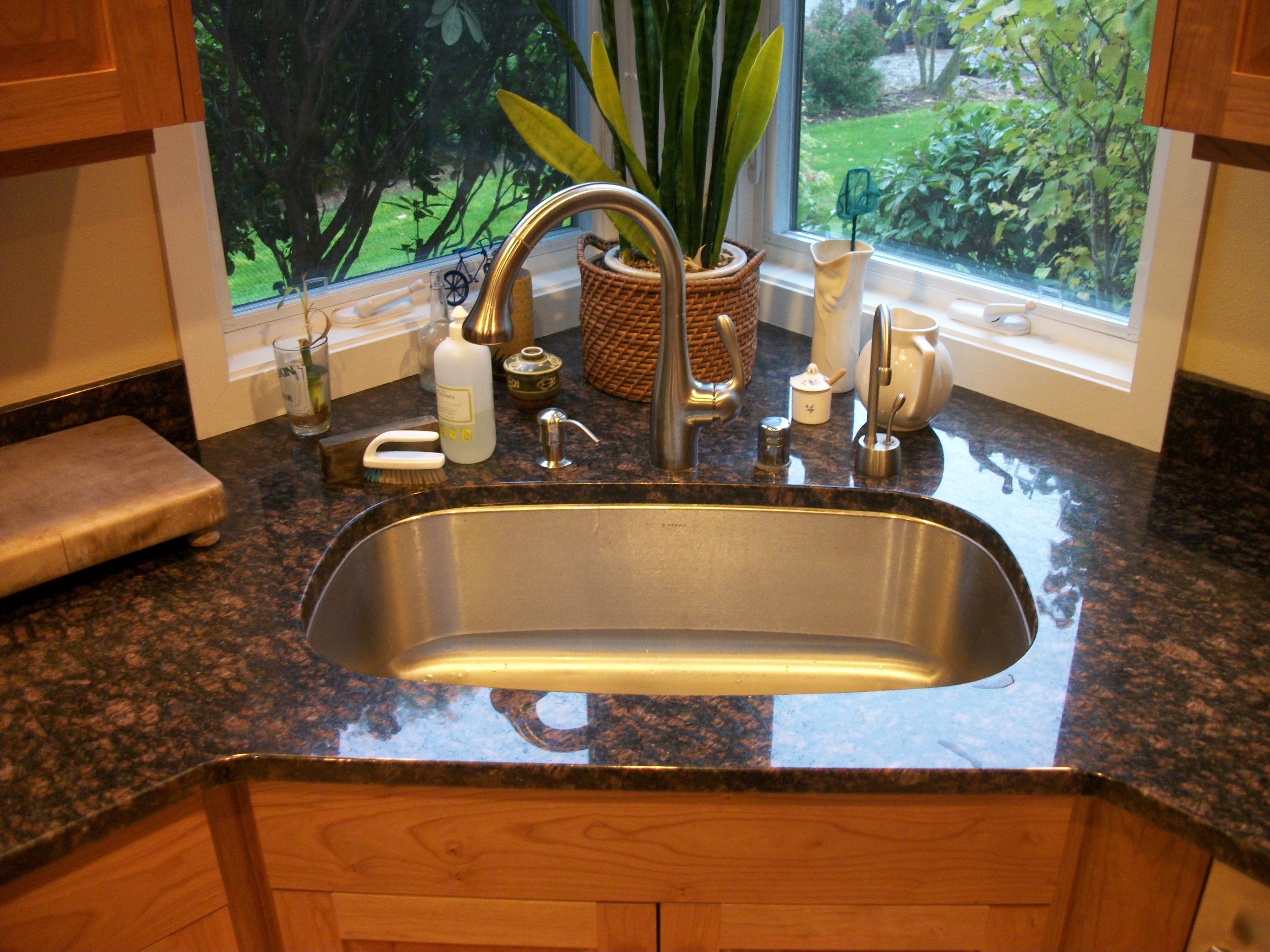 undermount kitchen sink with waterfall